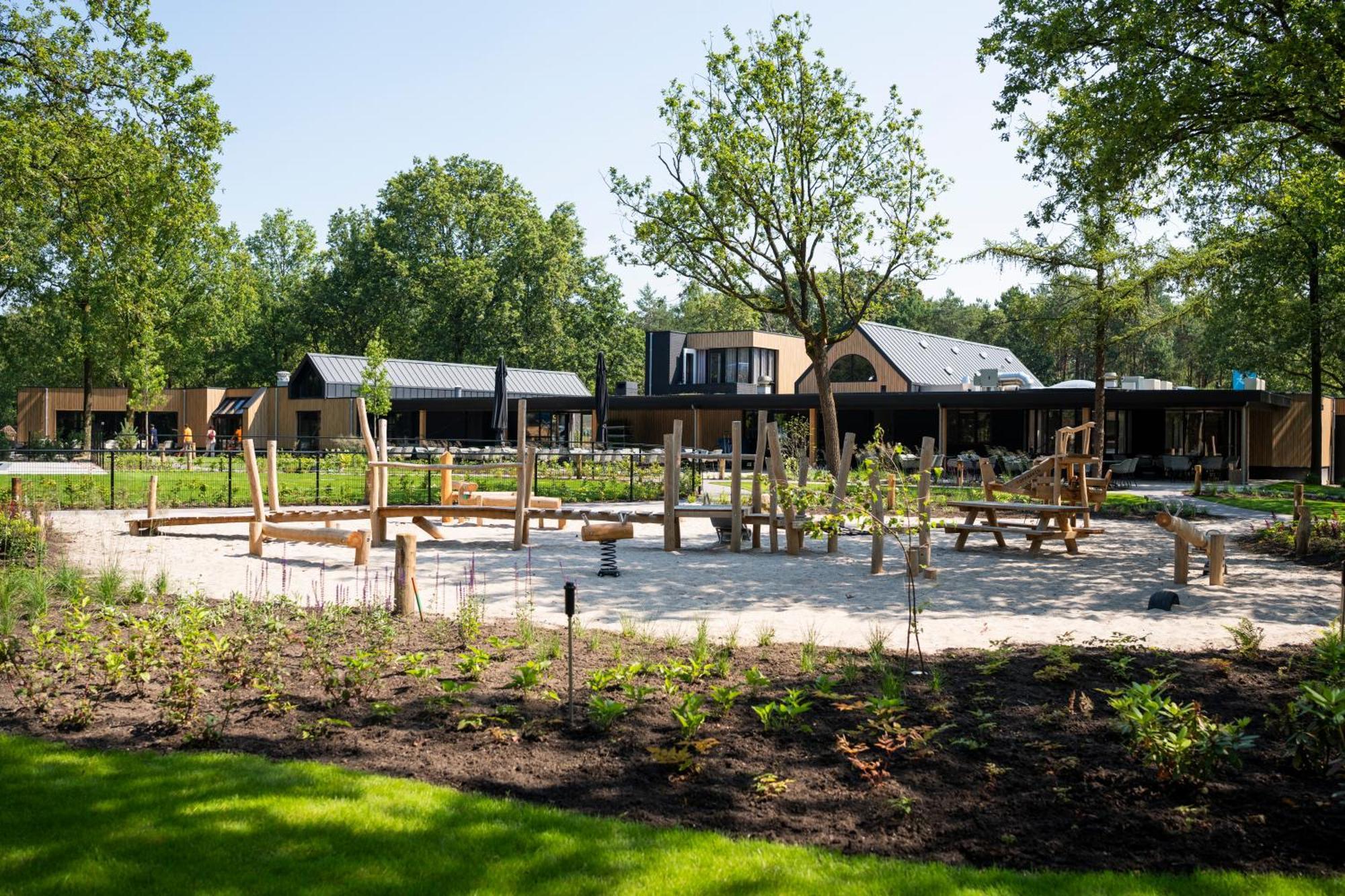 Topparken - Resort De Brabantse Kempen Lage Mierde 外观 照片