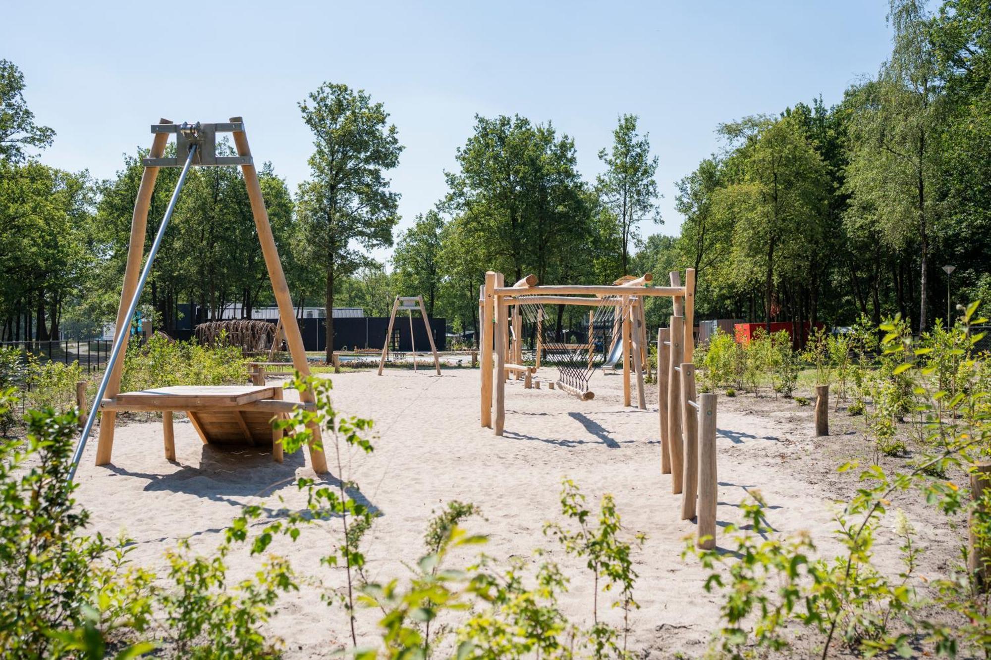 Topparken - Resort De Brabantse Kempen Lage Mierde 外观 照片